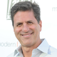 Image for article titled Modern Family co-creator takes a stand against Fox News, immediately backtracks